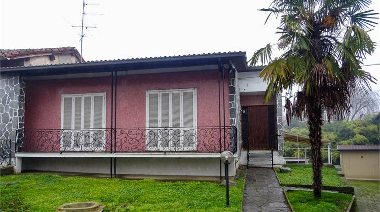 SINGLE FLOOR VILLA WITH GARDEN - PALESTRO