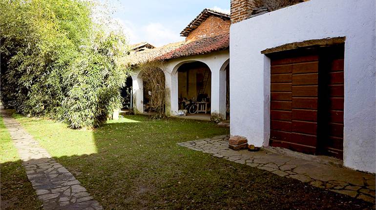 ELEGANTE CASALE CON GIARDINO - CARPIGNANO SESIA