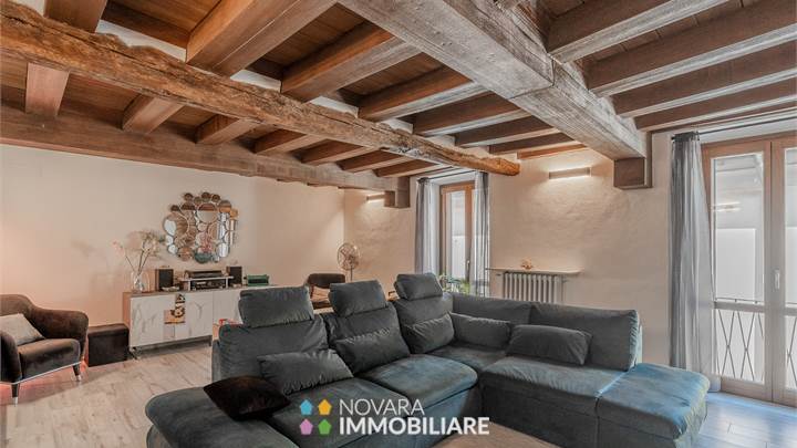 ULTIMO PIANO RISTRUTTURATO - CENTRO STORICO