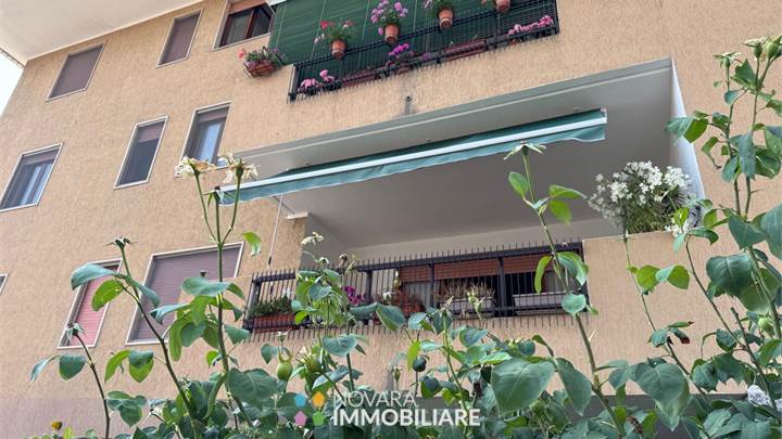 SANTA RITA AMPIO TRILOCALE CON TERRAZZO E BOX