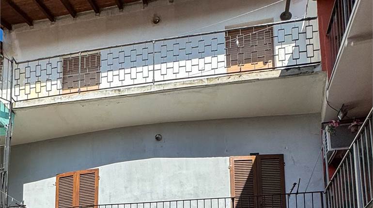 COURTYARD HOUSE GALLIATE