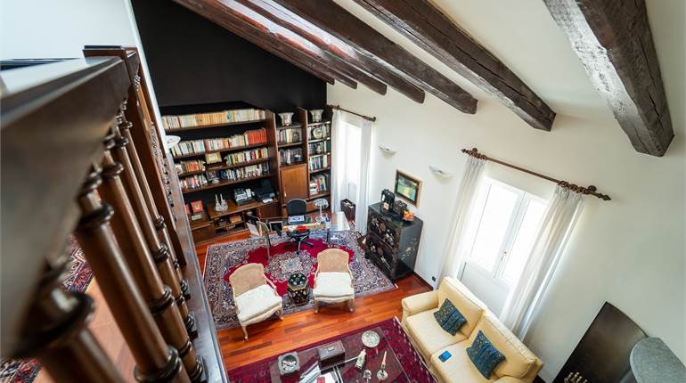 PENTHOUSE WITH ICONIC CUPOLA VIEWS – HISTORIC CENTER OF NOVARA