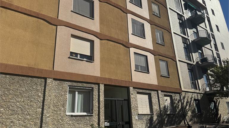Office for rent in Novara