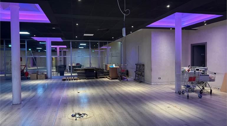 AMPIO LOCALE COMMERCIALE - NOVARA