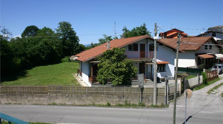 Villa for sale in Borgo Ticino