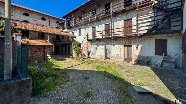 CASA SEMI INDIPENDENTE CASTELLETTO SOPRA TICINO