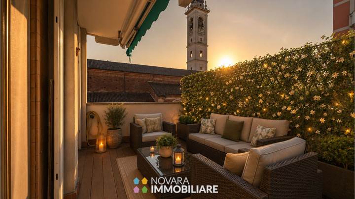 PRESTIGIOSO APPARTAMENTO CON TERRAZZI, BOX E PORTINERIA - NOVARA