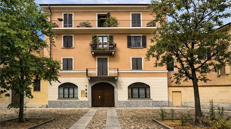 3+ bedroom apartment for sale in Novara