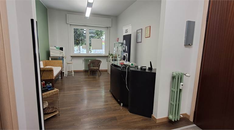 Commercial Premises / Showrooms Sale in Novara (NO