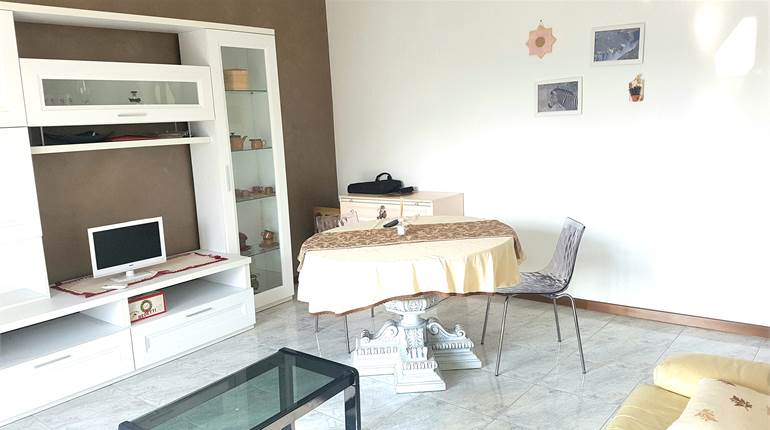 2 bedroom apartment for rent in Novara
